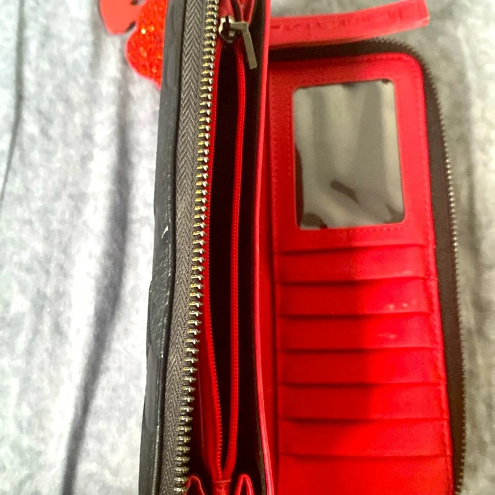 Disney wallet - Picture 3 of 3